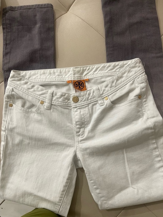 Tory Burch Denim - Tory Burch White Skinny Jeans with Gold-Tone Hardware